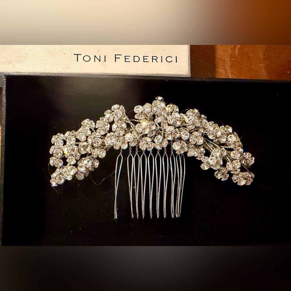 ✨ Toni Federici Crystal Bridal Hair Comb – Couture Sparkle💎